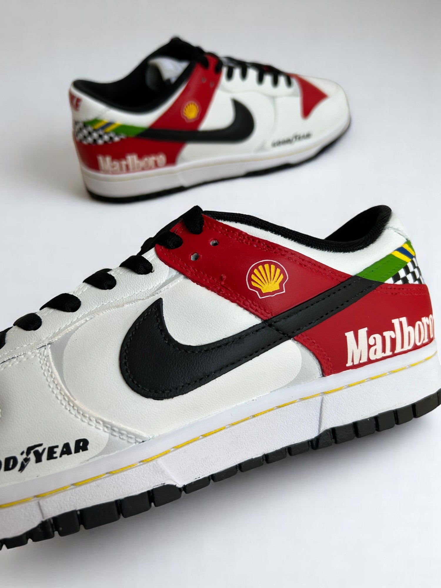 Senna Livery Dunks